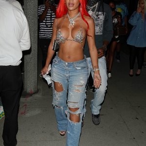 Quavo & Saweetie Pack on the PDA in West Hollywood (15 Photos) – Leaked Nudes