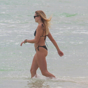 Rachel Hilbert Shows Off Her Bikini Body in Mexico (28 Photos) – Leaked Nudes