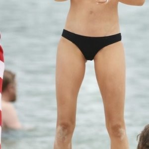 Best Celebrity Nude Rebecca Judd 017 pic