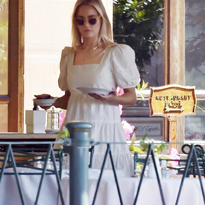 Naked celebrity picture Rebecca Rittenhouse 064 pic