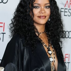 celeb nude Rihanna 031 pic