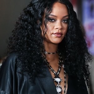 Naked Celebrity Pic Rihanna 037 pic