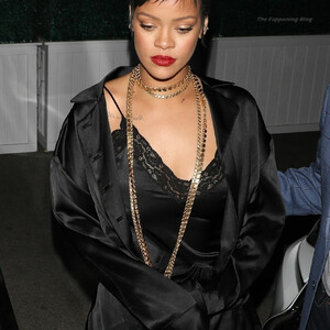 Newest Celebrity Nude Rihanna 004 pic