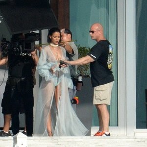 Best Celebrity Nude Rihanna 011 pic