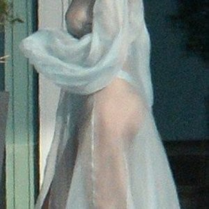 Free Nude Celeb Rihanna 026 pic