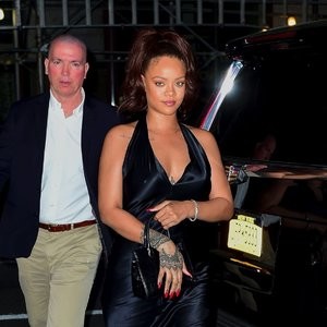 Newest Celebrity Nude Rihanna 003 pic