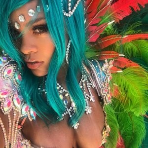 Rihanna Sexy (65 Photos + Videos) – Leaked Nudes