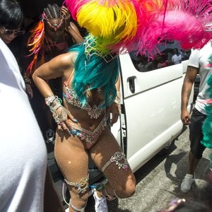 Naked Celebrity Rihanna 023 pic