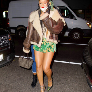 nude celebrities Rihanna 005 pic