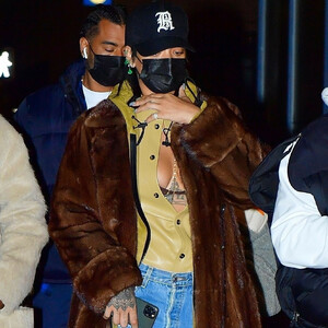 Rihanna Shows Her Cleavage Stepping Out for a Dinner Date with A$AP Rocky in NYC (16 Photos) - Leaked Nudes