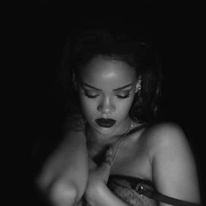 Rihanna Topless & See Through (25 Photos + Video) – Leaked Nudes