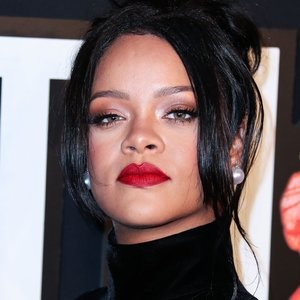Newest Celebrity Nude Rihanna 018 pic