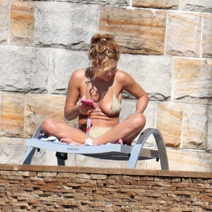 Nude Celeb Rita Ora 058 pic