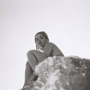 Celebrity Nude Pic Rita Ora 007 pic
