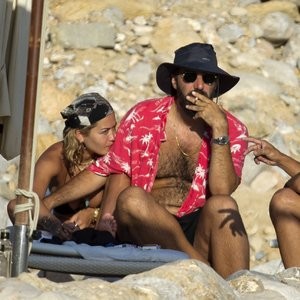 Hot Naked Celeb Rita Ora 077 pic