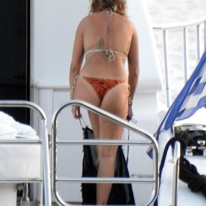 Free nude Celebrity Rita Ora 007 pic