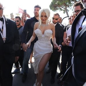 Naked celebrity picture Rita Ora 056 pic
