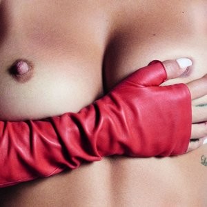 Famous Nude Rita Ora 002 pic