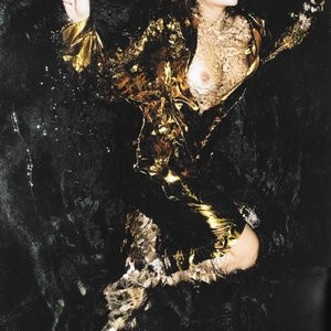 Naked Celebrity Rita Ora 002 pic
