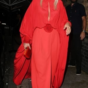 Naked celebrity picture Rita Ora 009 pic