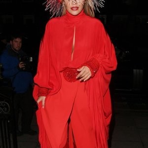 Naked Celebrity Pic Rita Ora 023 pic