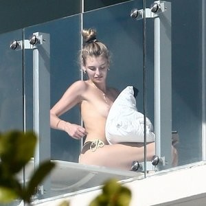 Roosmarijn de Kok Sunbathes Topless in Miami (35 Photos) – Leaked Nudes