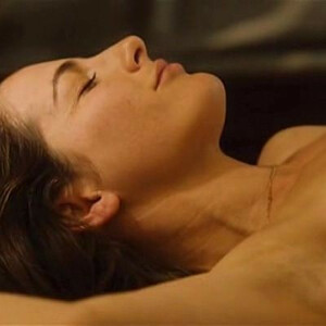 Nude Celebrity Picture Rosamund Pike 142 pic