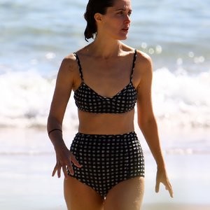 Rose Byrne Puts Her Fit Figure on Display in a Bikini in Byron Bay (26 Photos) - Leaked Nudes