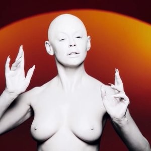 Rose McGowan Topless (7 Photos + Video) - Leaked Nudes
