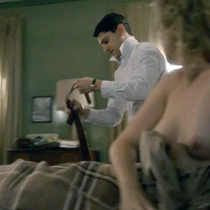 Free Nude Celeb Rose McIver 015 pic