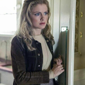 Naked Celebrity Pic Rose McIver 070 pic