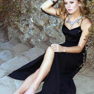 Real Celebrity Nude Rose McIver 087 pic