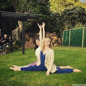 Newest Celebrity Nude Rose McIver 145 pic