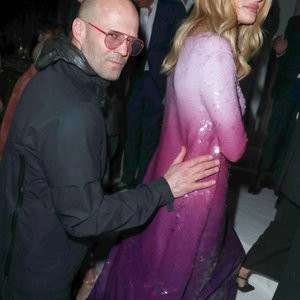 Rosie Huntington-Whiteley Shows Her Cleavage at the Tom Ford Fashion Show (115 Photos) - Leaked Nudes