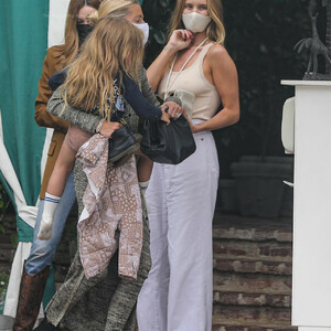 Naked celebrity picture Rosie Huntington-Whiteley 010 pic