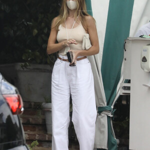 Hot Naked Celeb Rosie Huntington-Whiteley 049 pic