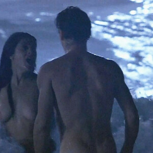 Famous Nude Salma Hayek 064 pic