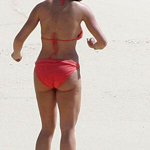 Famous Nude Salma Hayek 090 pic
