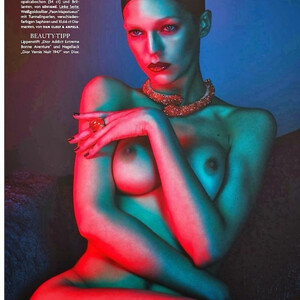 Naked celebrity picture Samantha Gradoville 025 pic