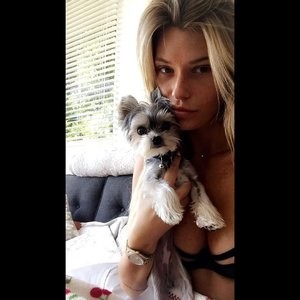 Samantha Hoopes Nude & Sexy (5 Photos) - Leaked Nudes