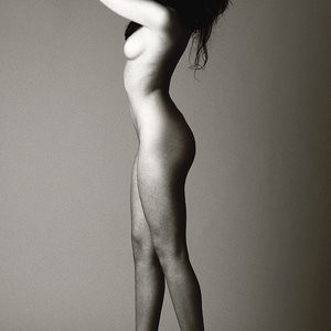 Celeb Naked Sara Chafak 001 pic
