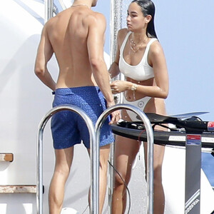 Naked celebrity picture Kelsey Merritt 059 pic