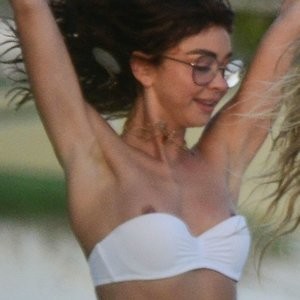 Real Celebrity Nude Sarah Hyland 001 pic