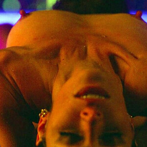 Celebrity Naked Sarah Shahi 013 pic