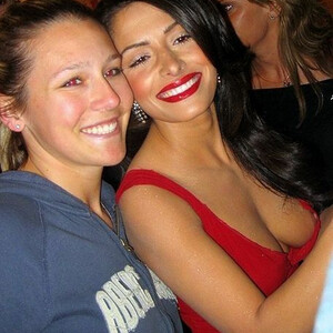 Naked Celebrity Sarah Shahi 042 pic