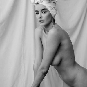 Famous Nude Sarah Stephens 020 pic
