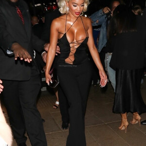 celeb nude Saweetie 015 pic