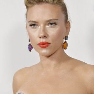 Naked Celebrity Scarlett Johansson 064 pic