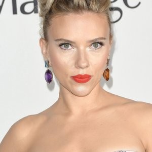 Celeb Nude Scarlett Johansson 066 pic