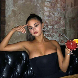 Free Nude Celeb Selena Gomez 075 pic